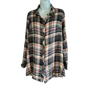 Tolani Collection | Plaid Buttondown Top with Patchwork print back. EUC